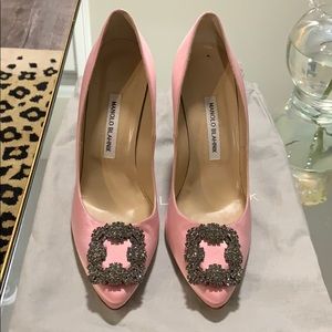 Manolo Blahnik Hangisi 105mm Satin Pink Pump 39.5